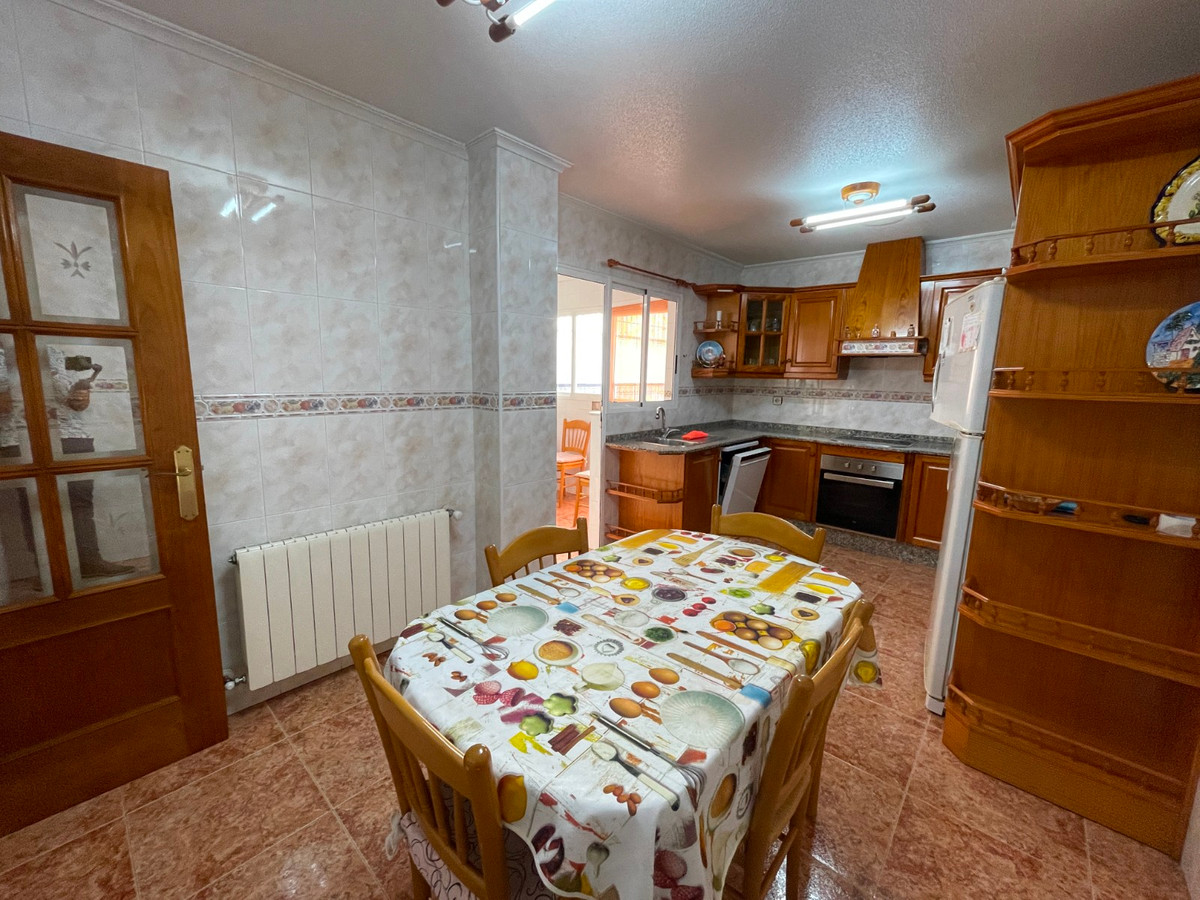 For sale - 5 Bedroom 3 Bathroom House - Townhouse in Formentera del Segura - Formentera del Segura Centro  - Alicante