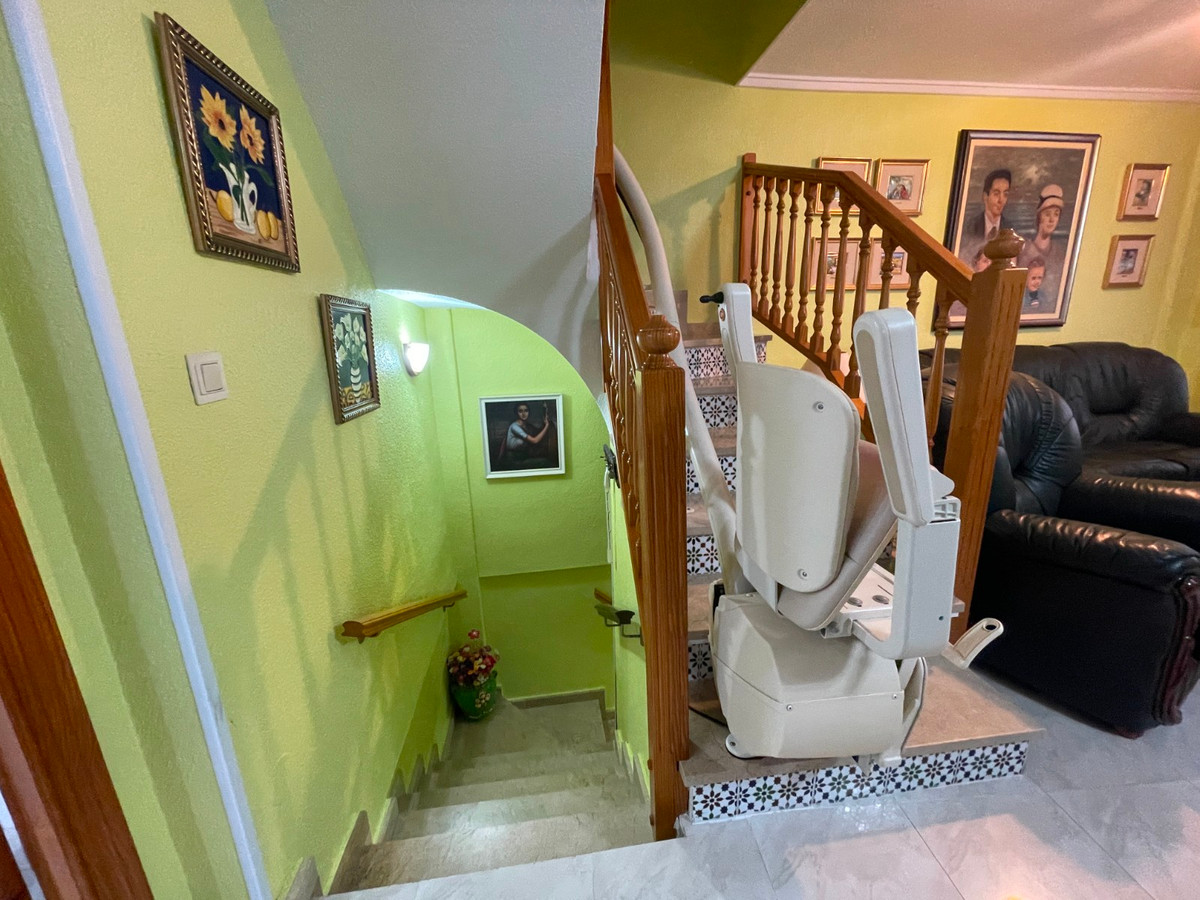 For sale - 5 Bedroom 2 Bathroom House - Townhouse in Guardamar del Segura - Guardamar del Segura Centro  - Alicante