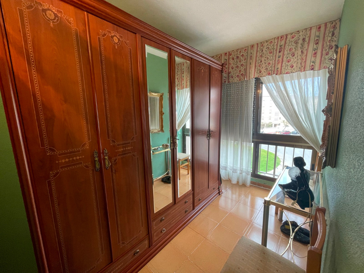 For sale - 5 Bedroom 2 Bathroom House - Townhouse in Guardamar del Segura - Guardamar del Segura Centro  - Alicante
