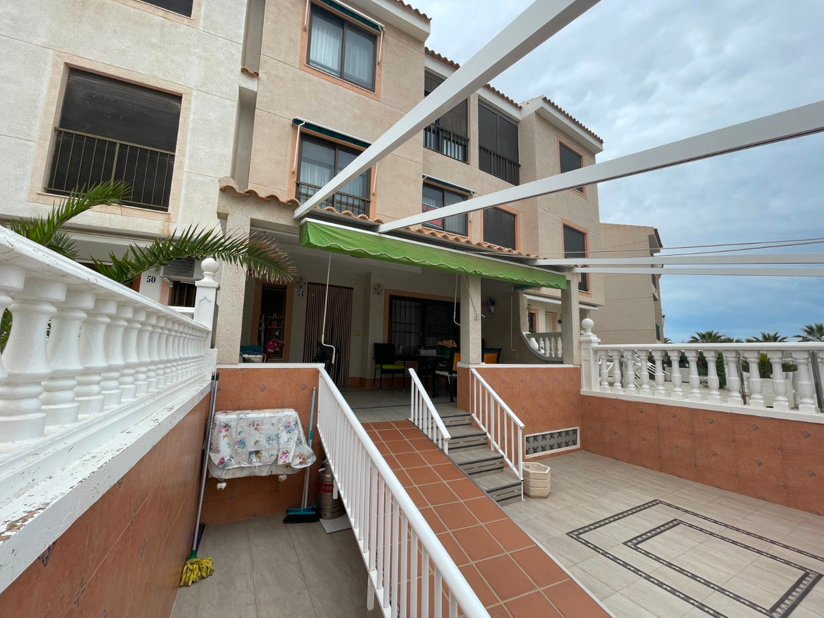 For sale - 5 Bedroom 2 Bathroom House - Townhouse in Guardamar del Segura - Guardamar del Segura Centro  - Alicante