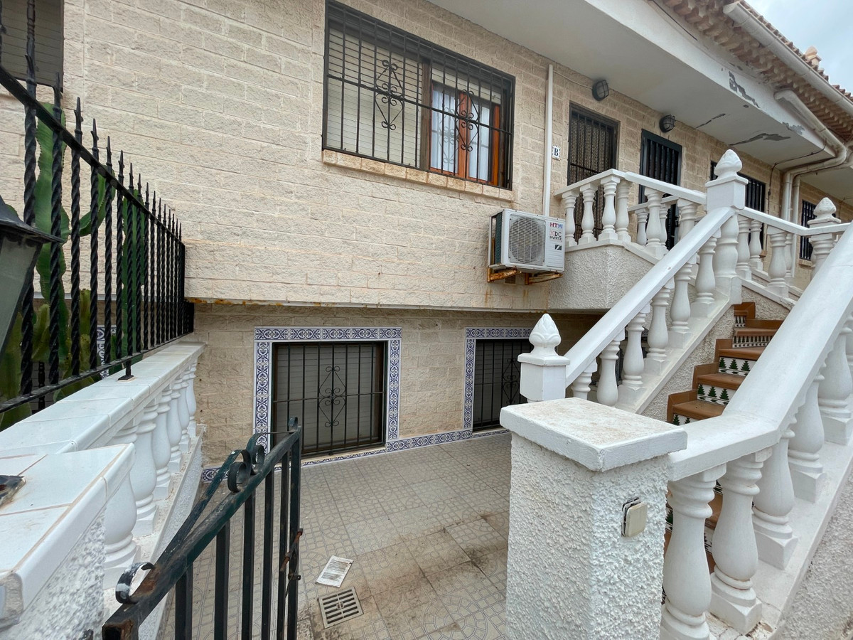 For sale - 3 Bedroom 2 Bathroom apartment in La Mata - La Mata  - Alicante