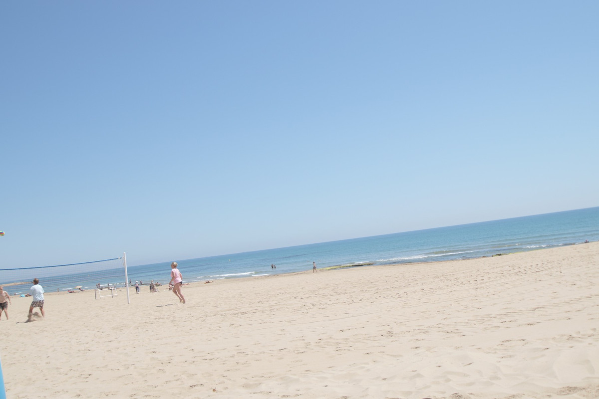 For sale - 3 Bedroom 2 Bathroom apartment in La Mata - La Mata  - Alicante