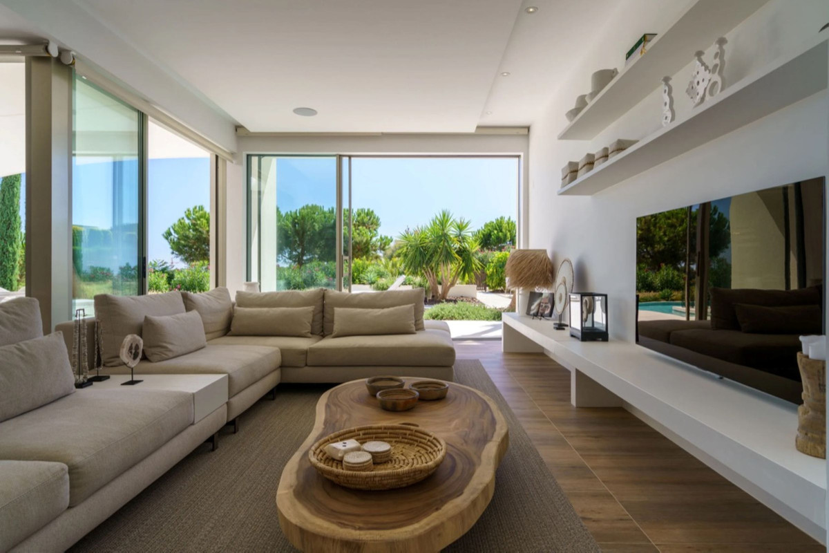 For sale - 5 Bedroom 3 Bathroom House - Detached Villa in Orihuela - Las Colinas Golf  - Alicante