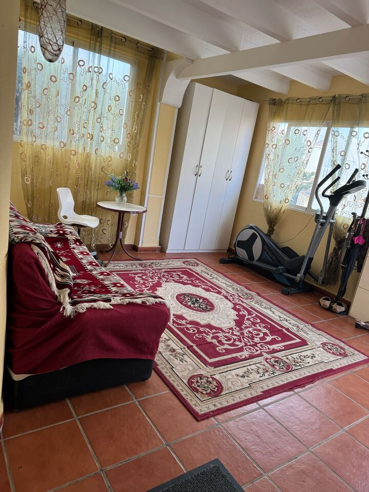 For sale - 4 Bedroom 3 Bathroom House - Detached Villa in Orihuela - La Zenia  - Alicante