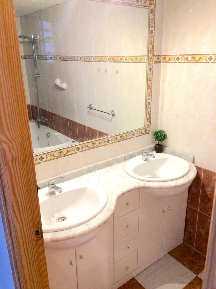 For sale - 3 Bedroom 3 Bathroom Townhouse in Playa Flamenca  - Playa Flamenca  - Alicante