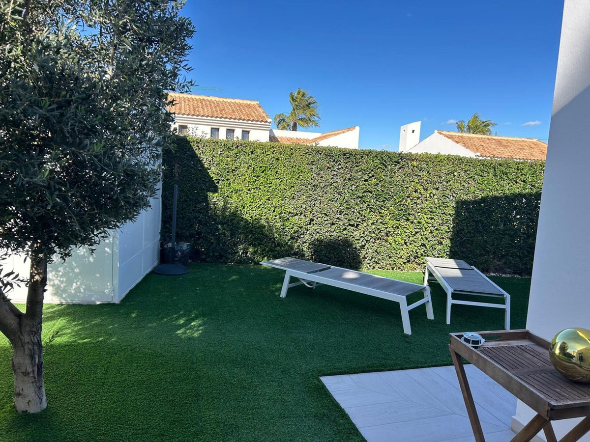For sale - 3 Bedroom 2 Bathroom House - Detached Villa in Algorfa - Algorfa Centro  - Alicante
