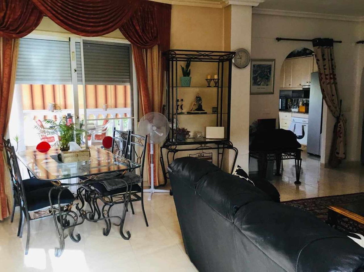For sale - 4 Bedroom 2 Bathroom House - Detached Villa in Orihuela - La Murada  - Alicante