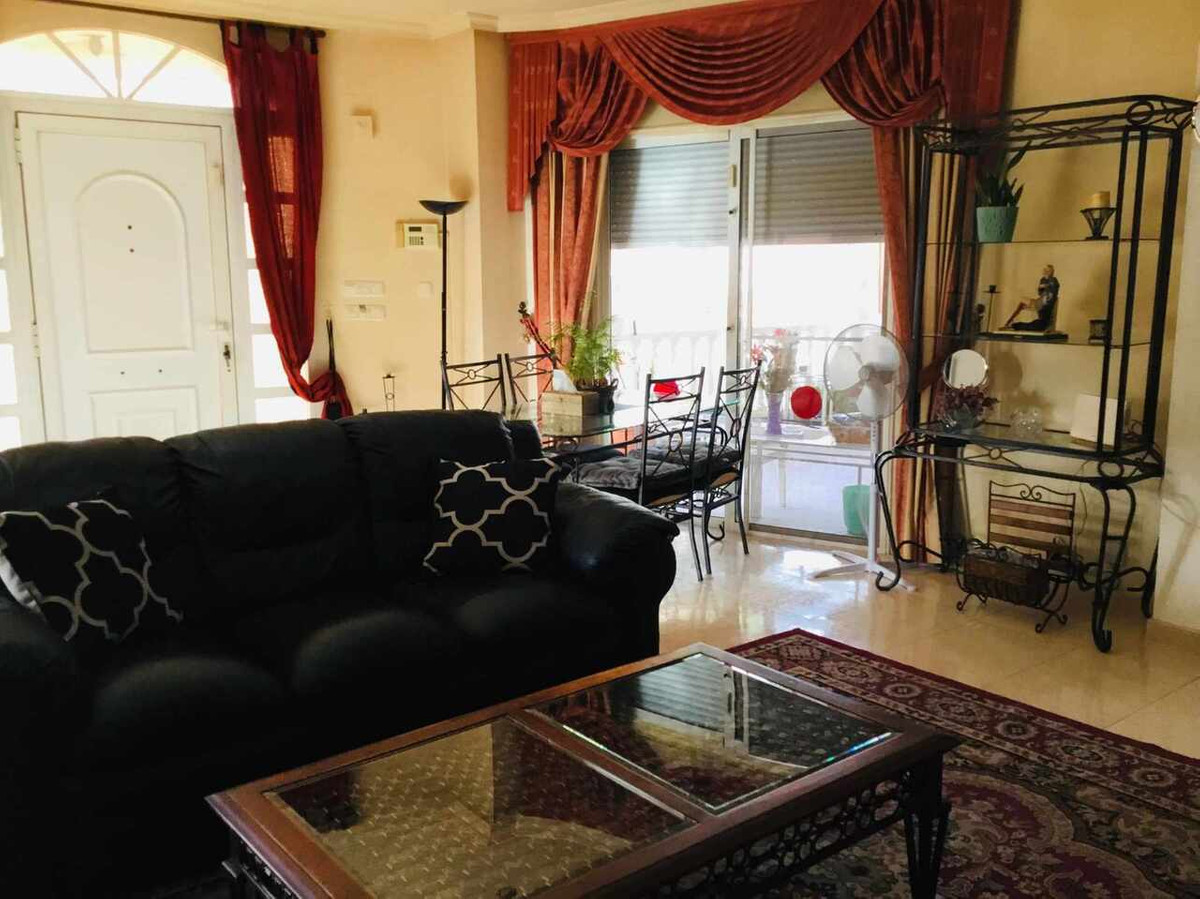 For sale - 4 Bedroom 2 Bathroom House - Detached Villa in Orihuela - La Murada  - Alicante