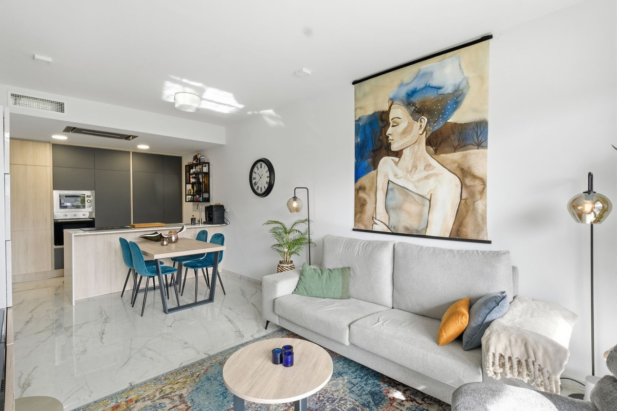 For sale - 2 Bedroom 2 Bathroom Apartment - Middle Floor Apartment in Orihuela - Los Altos  - Alicante