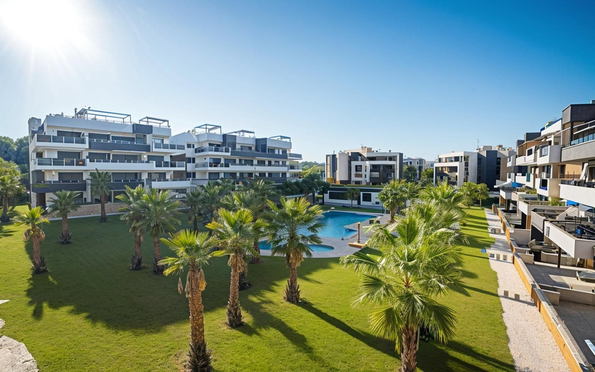 For sale - 2 Bedroom 2 Bathroom Apartment - Middle Floor Apartment in Orihuela - Los Altos  - Alicante