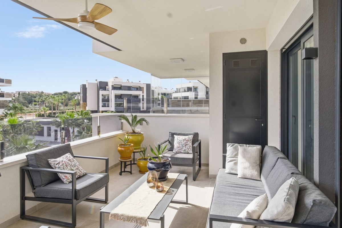 For sale - 2 Bedroom 2 Bathroom Apartment - Middle Floor Apartment in Orihuela - Los Altos  - Alicante