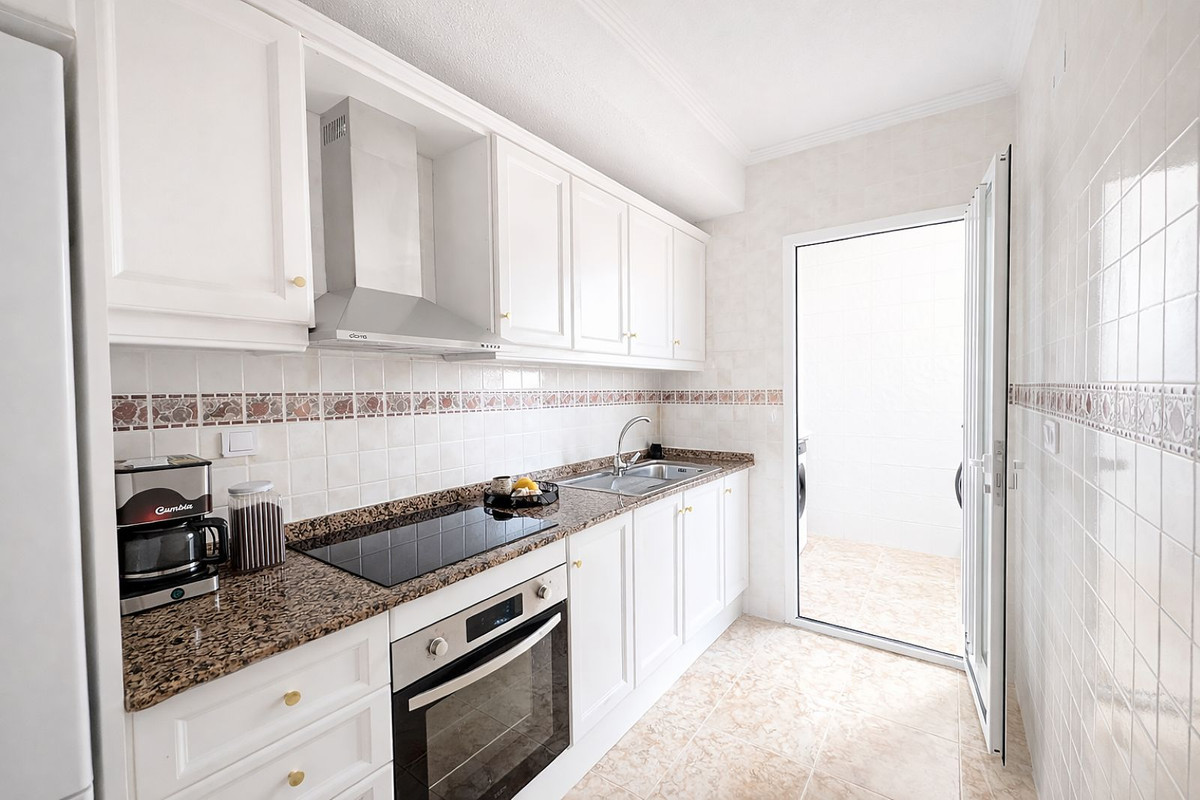 For sale - 2 Bedroom 1 Bathroom Apartment - Top Floor Apartment in Orihuela - Los Altos  - Alicante