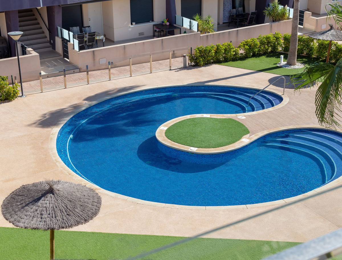 For sale - 2 Bedroom 2 Bathroom Apartment - Penthouse in Orihuela - Mil Palmeras  - Alicante