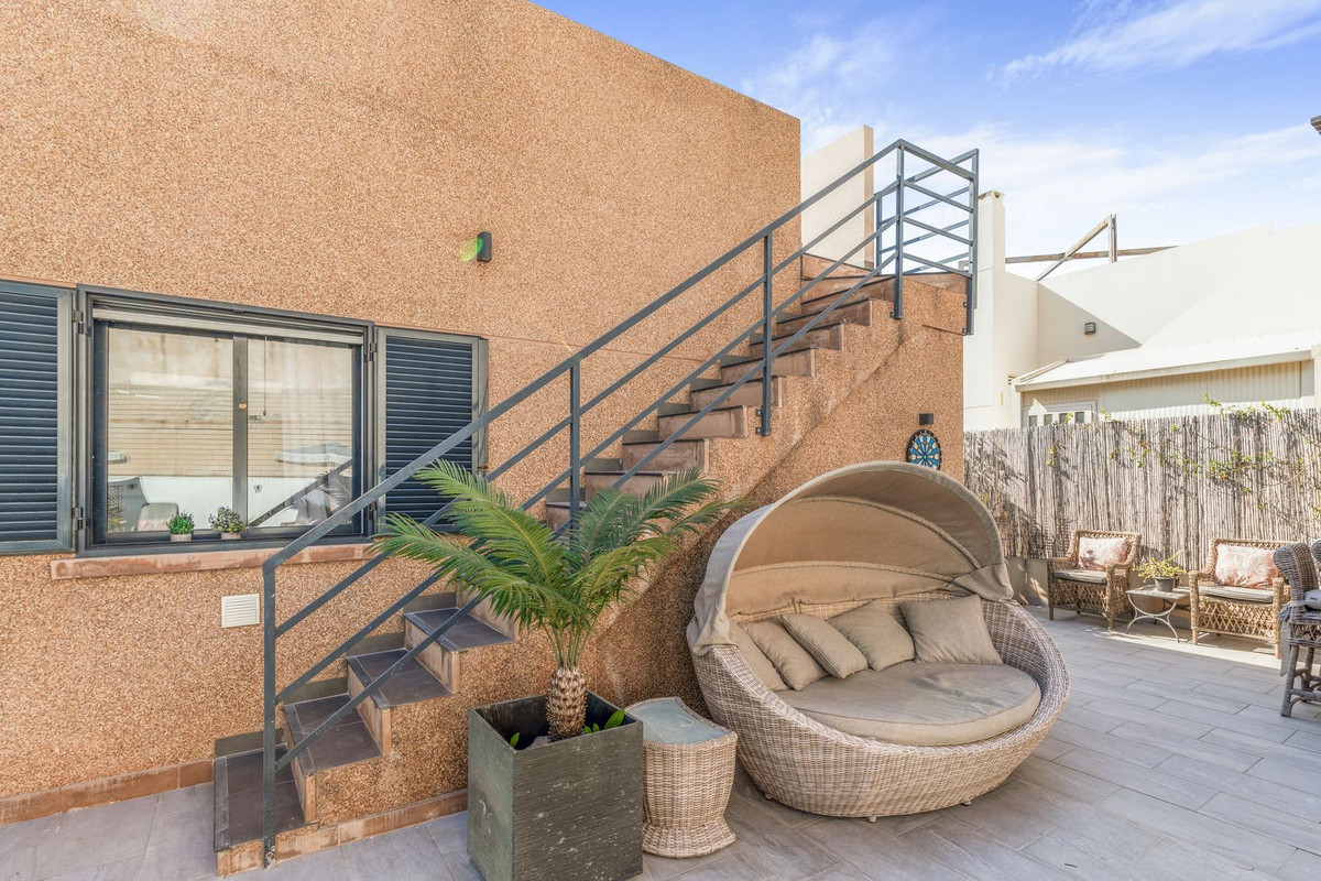 For sale - 3 Bedroom 2 Bathroom House - Detached Villa in Orihuela - La Zenia  - Alicante