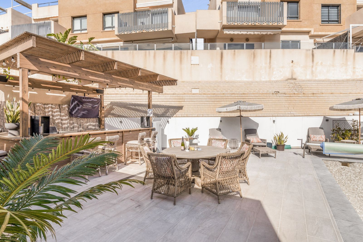 For sale - 3 Bedroom 2 Bathroom House - Detached Villa in Orihuela - La Zenia  - Alicante