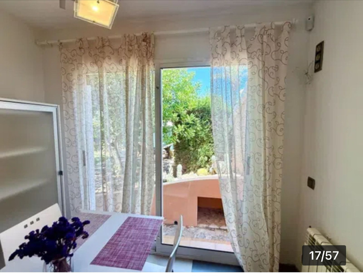 For sale - 4 Bedroom 4 Bathroom House - Detached Villa in Orihuela - Cabo Roig  - Alicante