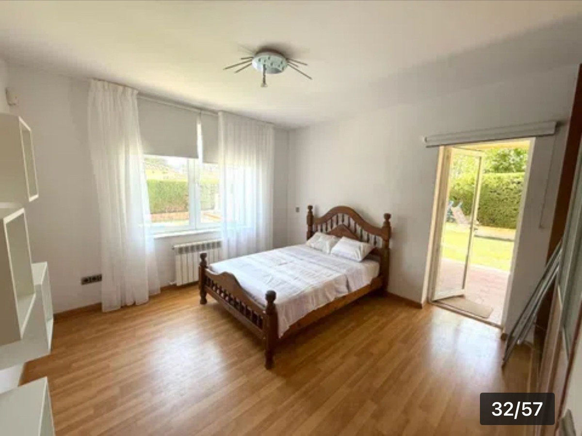 For sale - 4 Bedroom 4 Bathroom House - Detached Villa in Orihuela - Cabo Roig  - Alicante