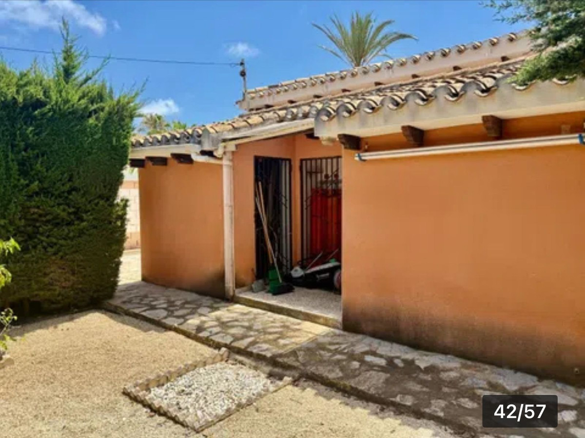 For sale - 4 Bedroom 4 Bathroom House - Detached Villa in Orihuela - Cabo Roig  - Alicante