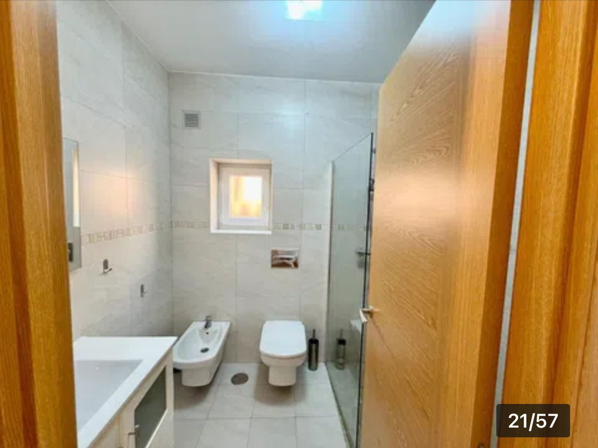 For sale - 4 Bedroom 4 Bathroom House - Detached Villa in Orihuela - Cabo Roig  - Alicante