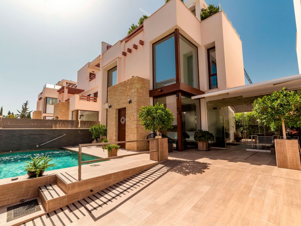 3 Bedroom 2 Bathroom House - Detached Villa in Rojales
