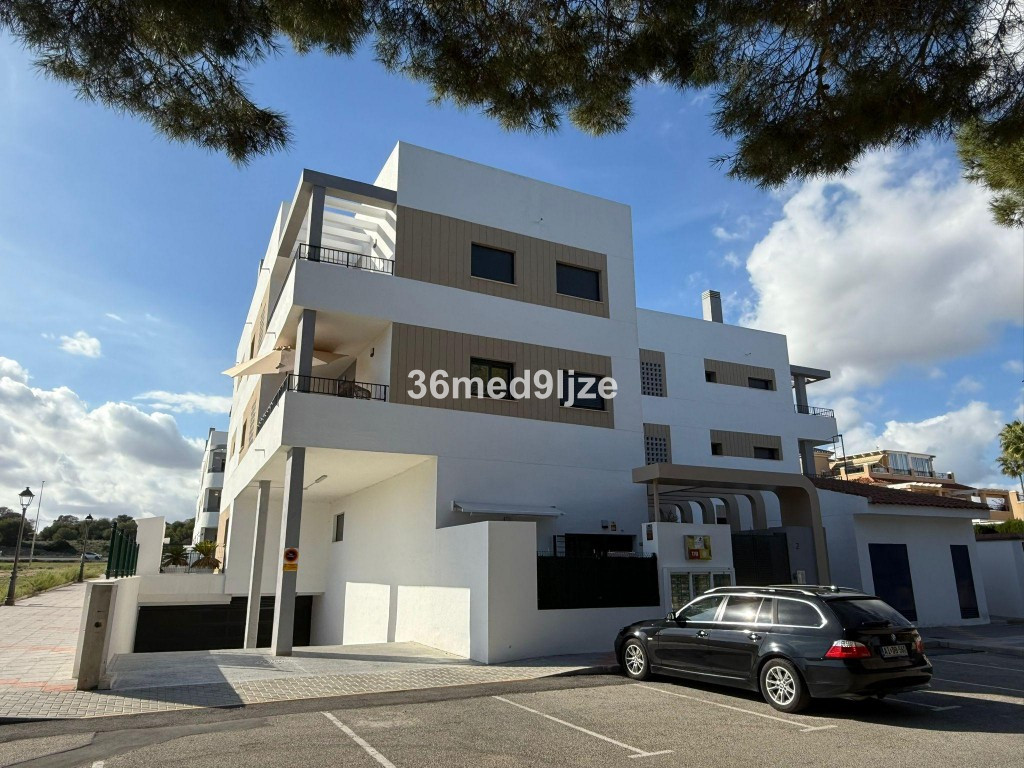 For sale - 1 Bedroom 1 Bathroom Apartment - Ground Floor Apartment in Orihuela - Mil Palmeras  - Alicante