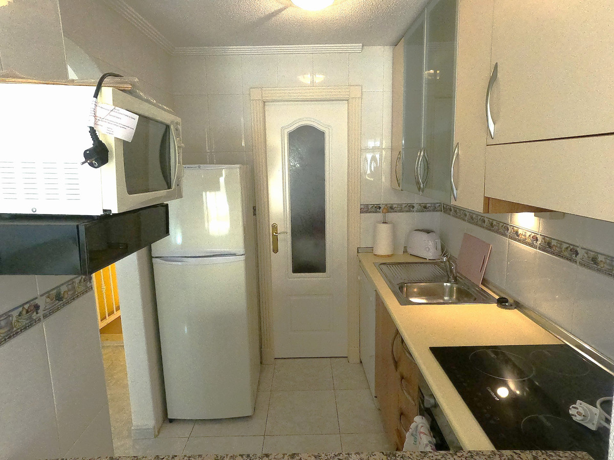 For sale - 2 Bedroom 1 Bathroom Apartment - Middle Floor Apartment in Algorfa - Algorfa Centro  - Alicante