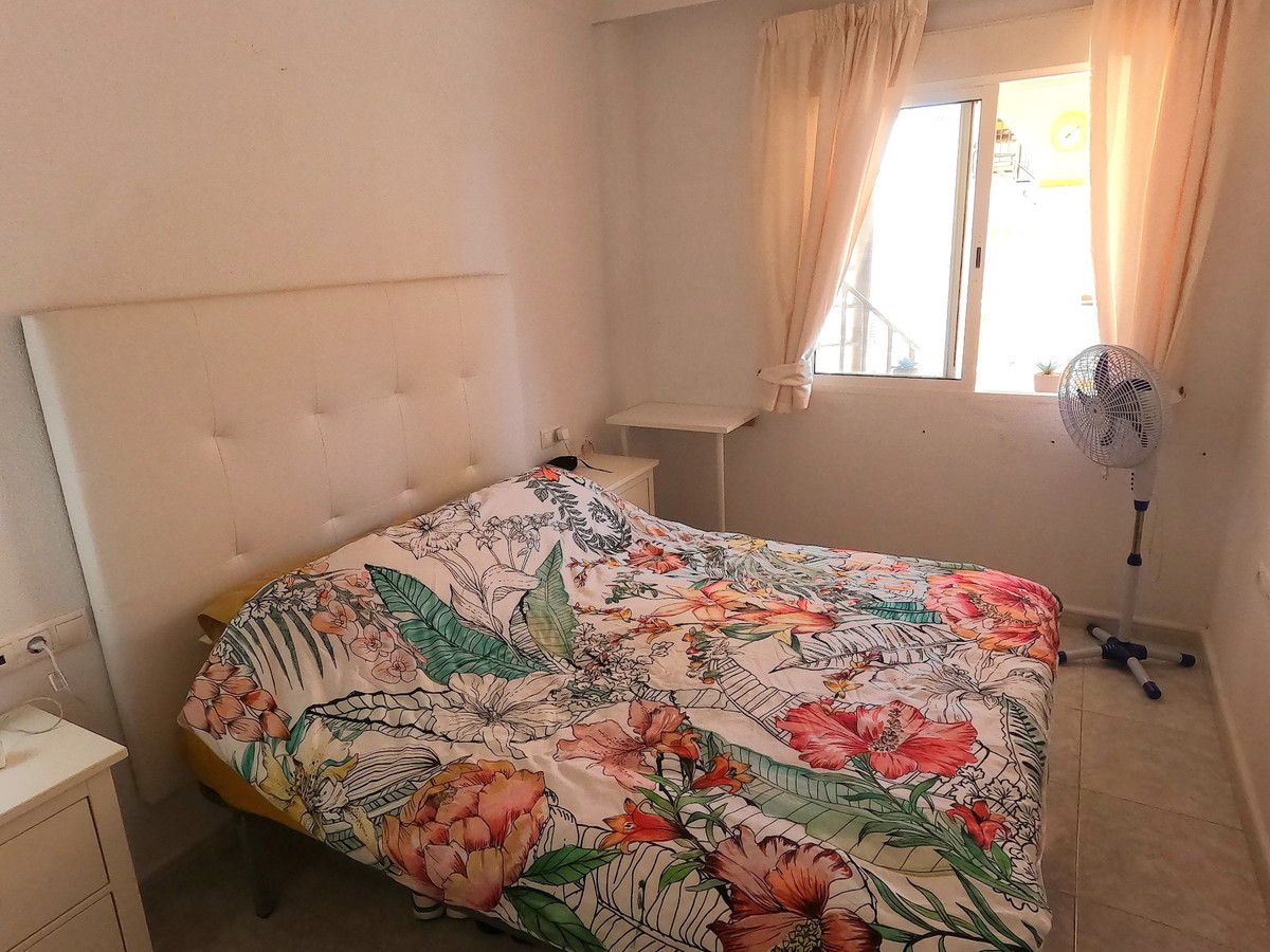 For sale - 2 Bedroom 1 Bathroom Apartment - Middle Floor Apartment in Algorfa - Algorfa Centro  - Alicante