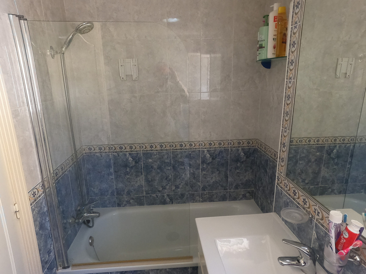 For sale - 2 Bedroom 1 Bathroom Apartment - Middle Floor Apartment in Algorfa - Algorfa Centro  - Alicante