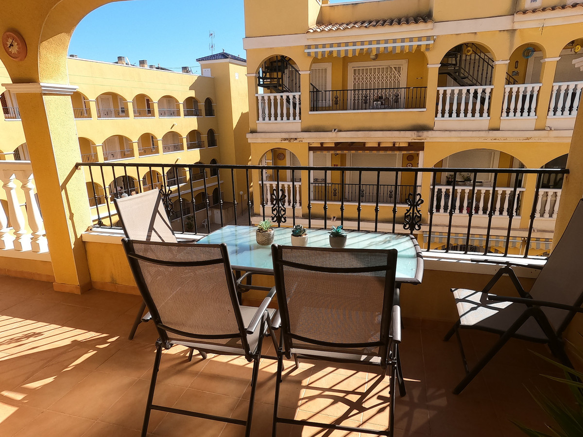For sale - 2 Bedroom 1 Bathroom Apartment - Middle Floor Apartment in Algorfa - Algorfa Centro  - Alicante
