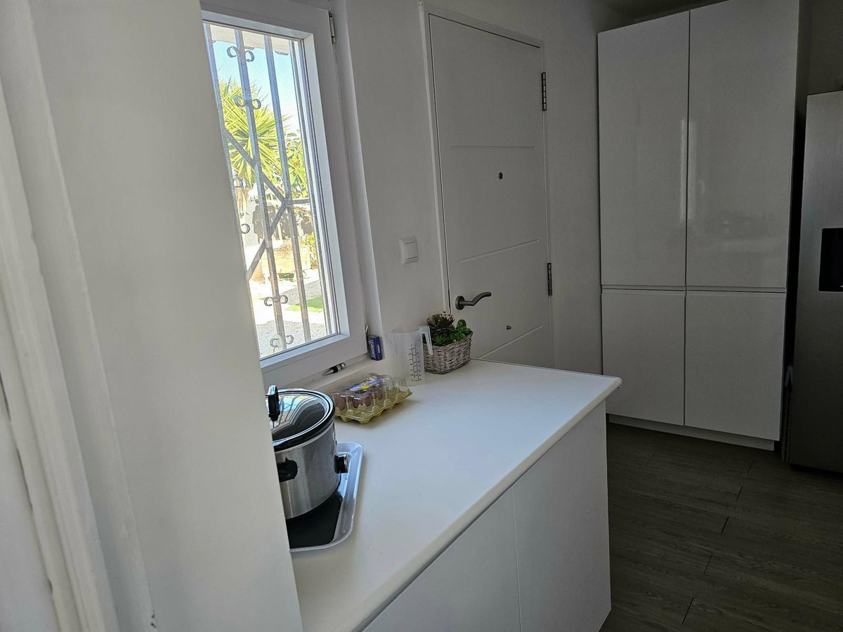 For sale - 4 Bedroom 4 Bathroom House - Detached Villa in San Fulgencio - San Fulgencio Centro  - Alicante