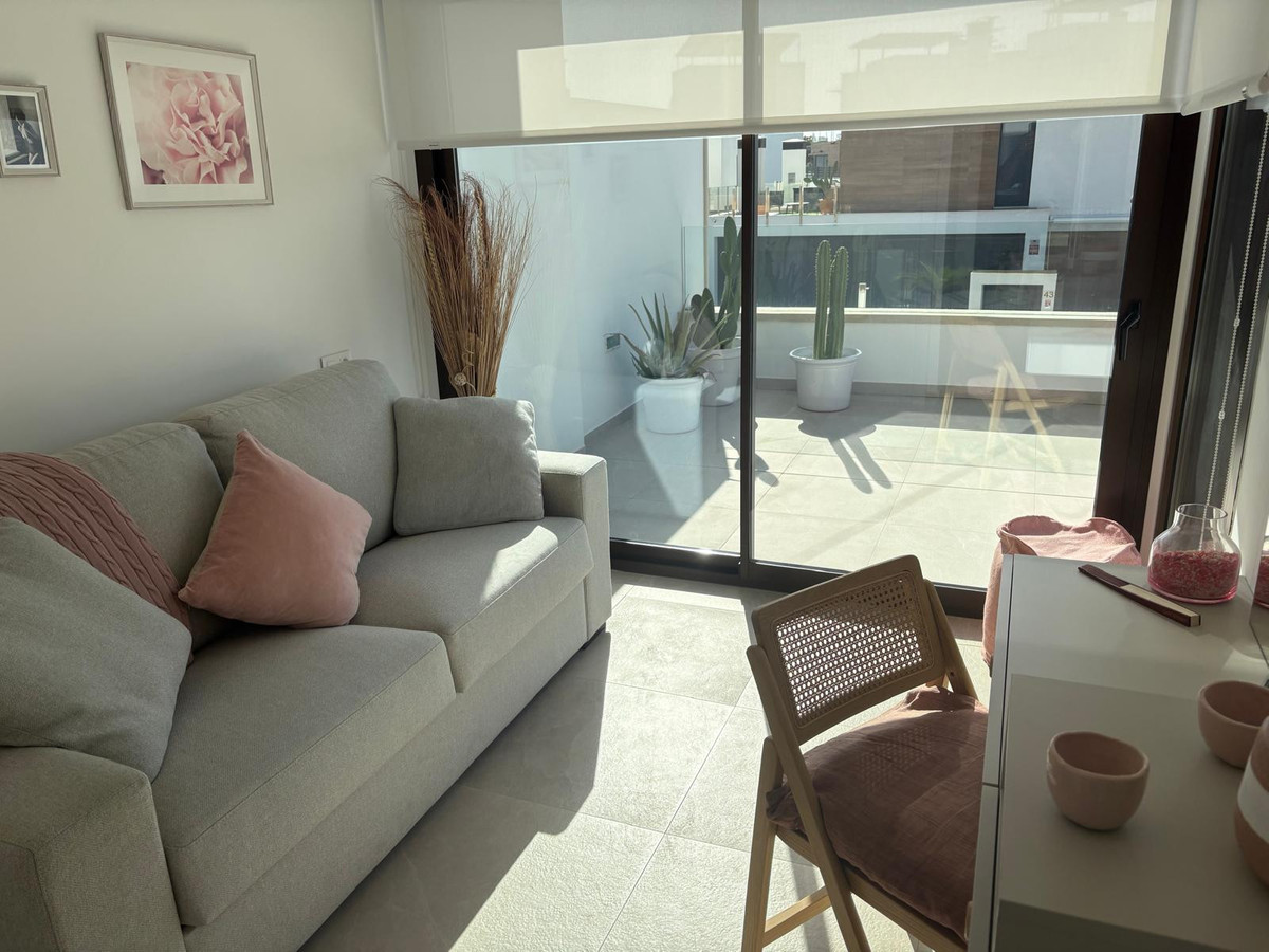 For sale - 3 Bedroom 3 Bathroom House - Detached Villa in Algorfa - La Finca Golf  - Alicante