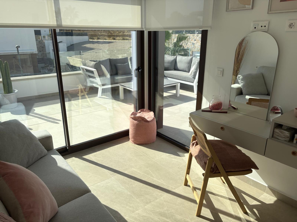 For sale - 3 Bedroom 3 Bathroom House - Detached Villa in Algorfa - La Finca Golf  - Alicante