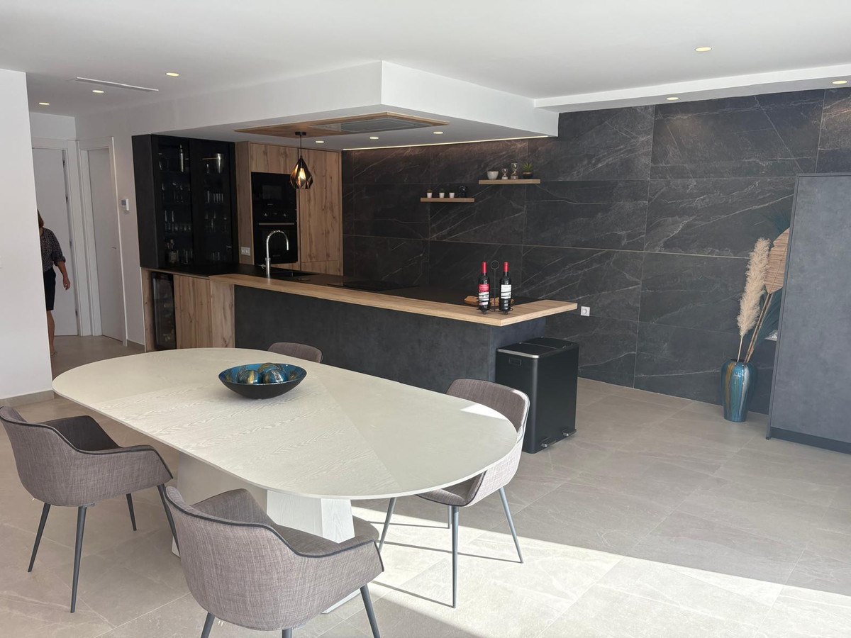 For sale - 3 Bedroom 3 Bathroom House - Detached Villa in Algorfa - La Finca Golf  - Alicante