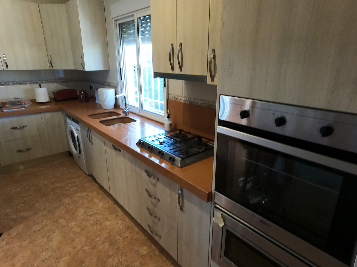 For sale - 3 Bedroom 2 Bathroom House - Finca - Cortijo in Orihuela - Orihuela Centro  - Alicante