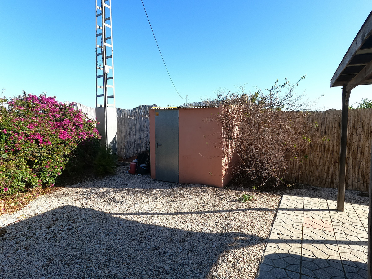 For sale - 3 Bedroom 2 Bathroom House - Finca - Cortijo in Orihuela - Orihuela Centro  - Alicante