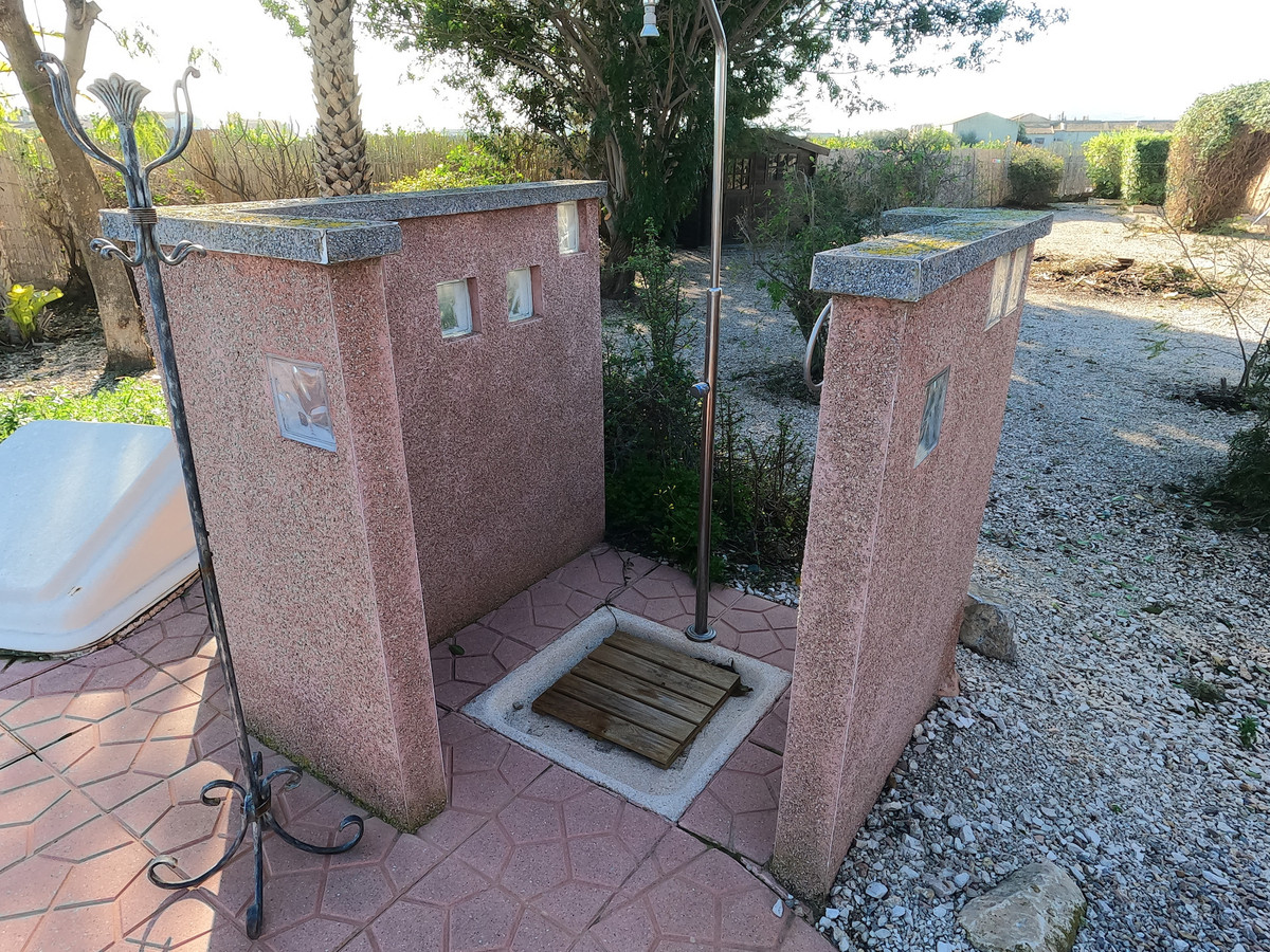 For sale - 3 Bedroom 2 Bathroom House - Finca - Cortijo in Orihuela - Orihuela Centro  - Alicante