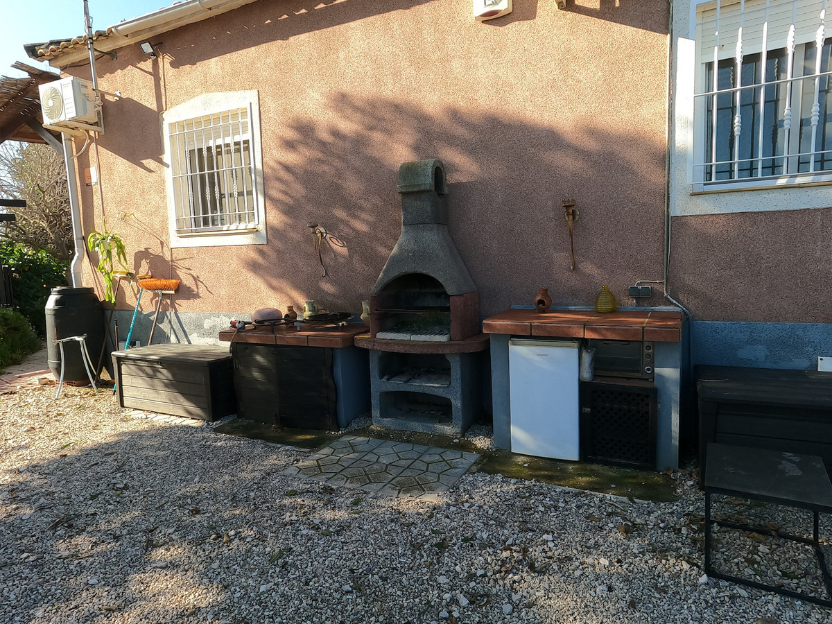 For sale - 3 Bedroom 2 Bathroom House - Finca - Cortijo in Orihuela - Orihuela Centro  - Alicante