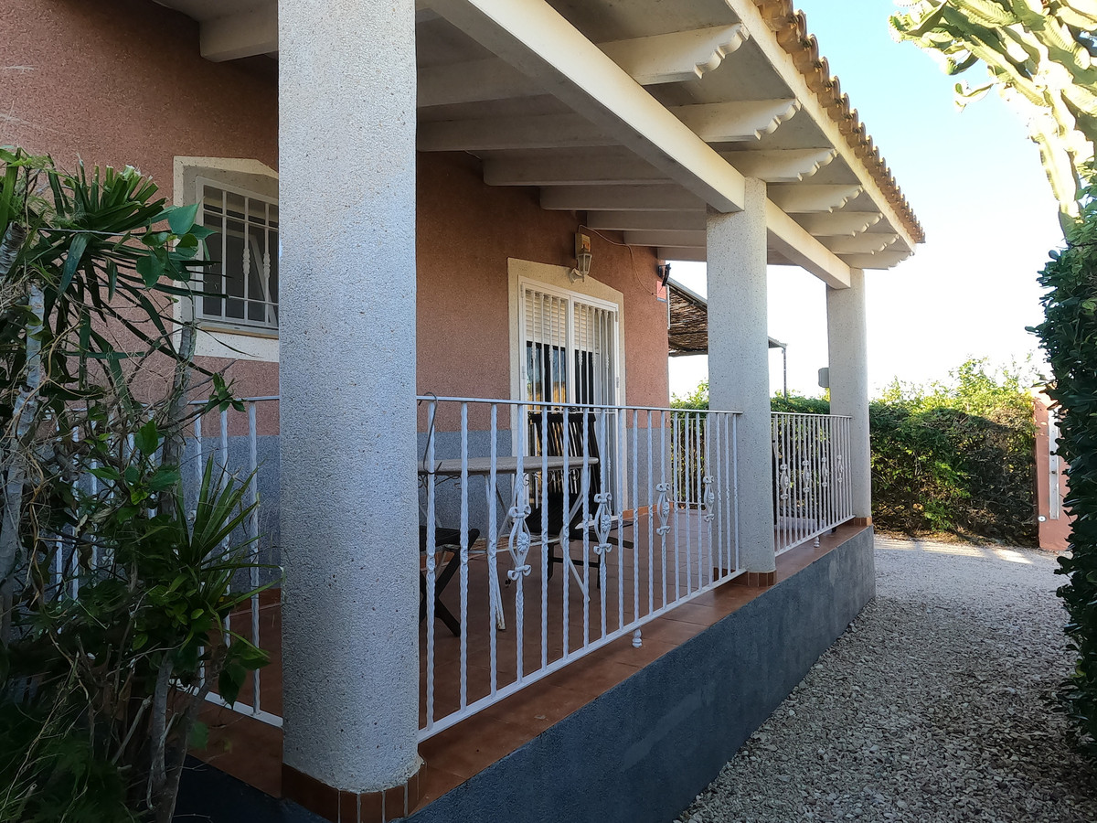 For sale - 3 Bedroom 2 Bathroom House - Finca - Cortijo in Orihuela - Orihuela Centro  - Alicante