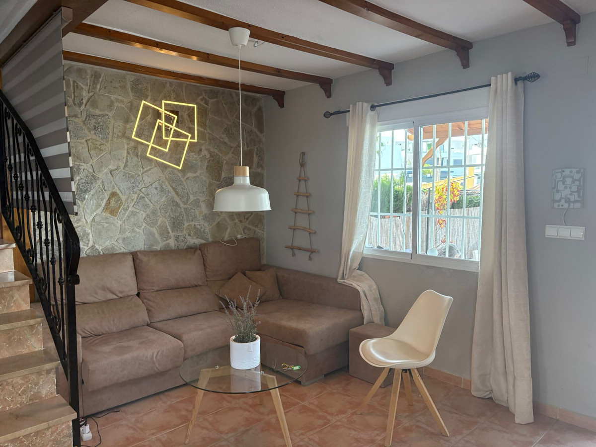 For sale - 3 Bedroom 2 Bathroom House - Townhouse in Algorfa - Algorfa Centro  - Alicante