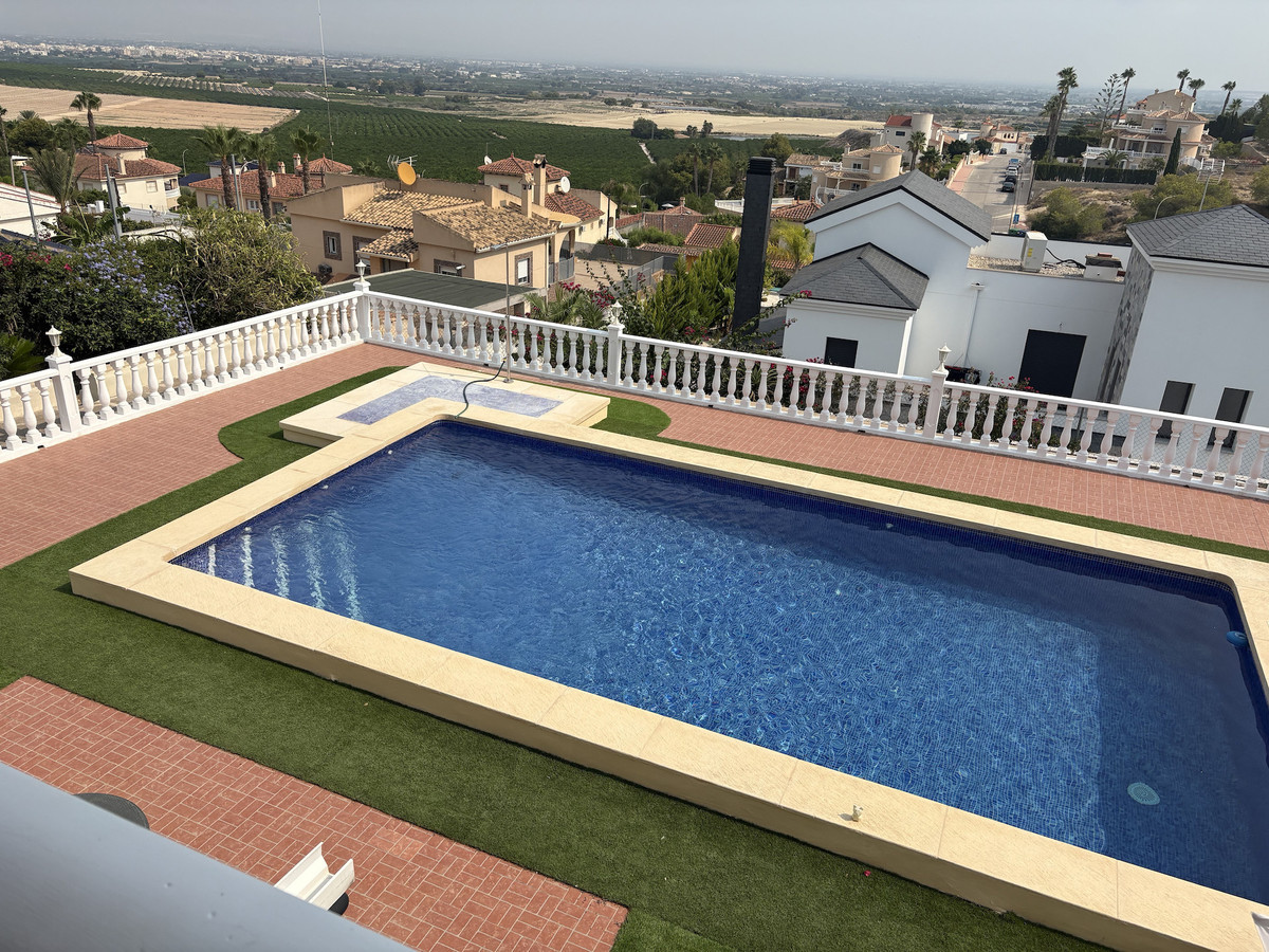 For sale - 3 Bedroom 2 Bathroom House - Detached Villa in Algorfa - Algorfa Centro  - Alicante