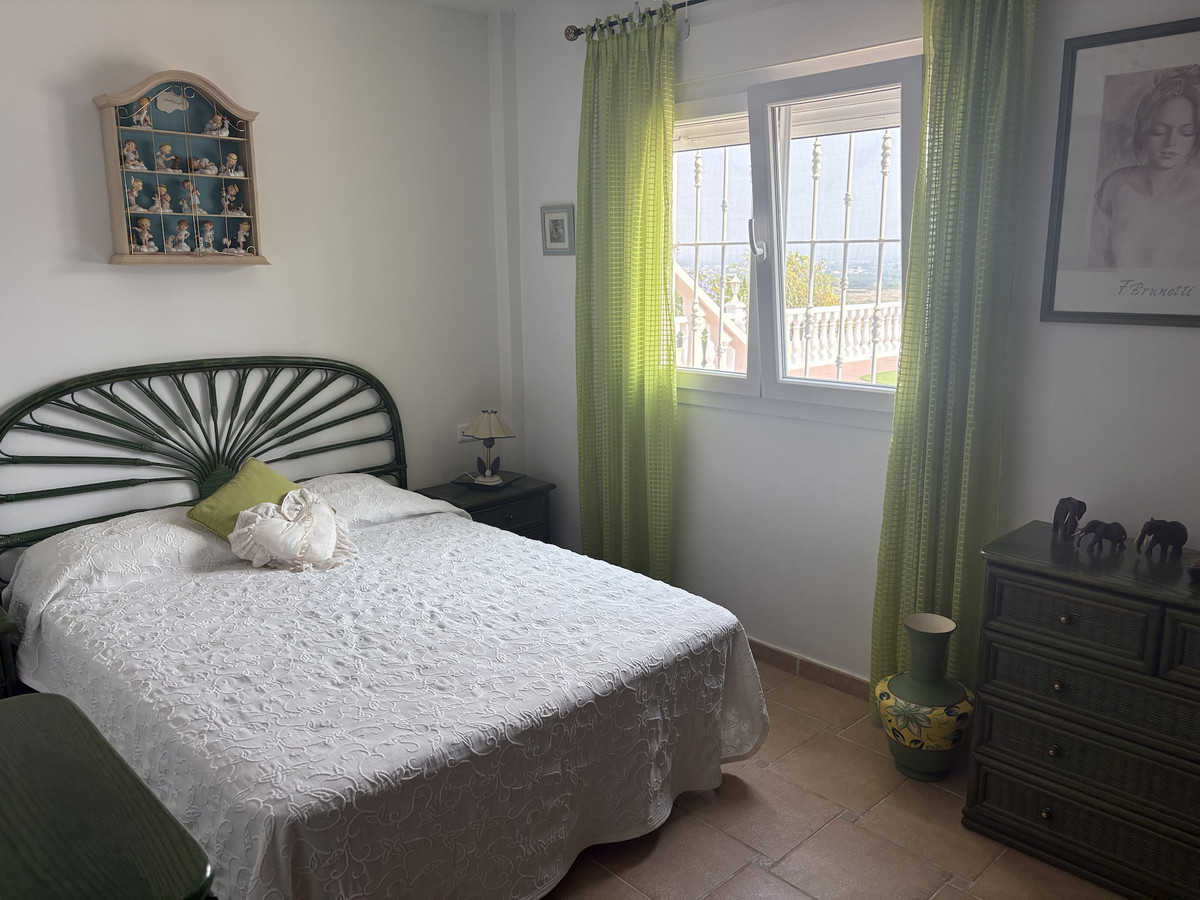 For sale - 3 Bedroom 2 Bathroom House - Detached Villa in Algorfa - Algorfa Centro  - Alicante