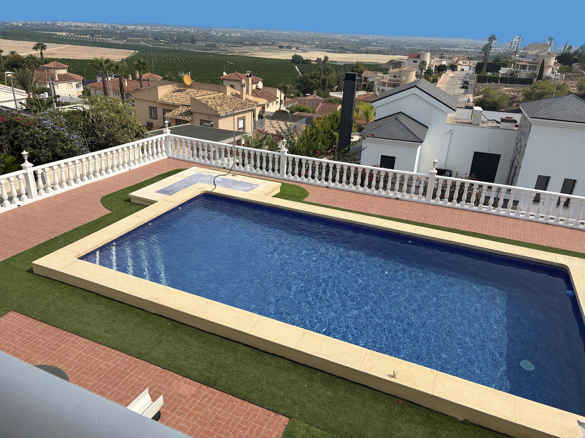 For sale - 3 Bedroom 2 Bathroom House - Detached Villa in Algorfa - Algorfa Centro  - Alicante