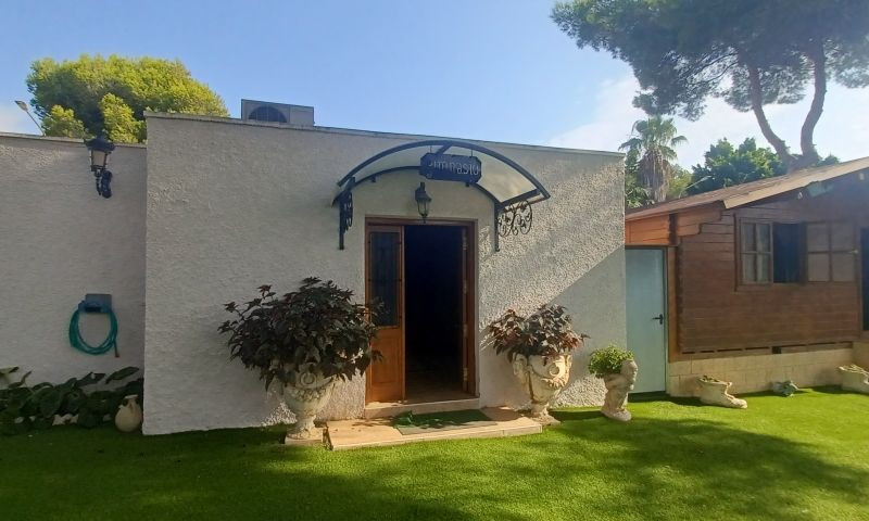 For sale - 3 Bedroom 3 Bathroom House - Detached Villa in Orihuela - Orihuela Costa  - Alicante