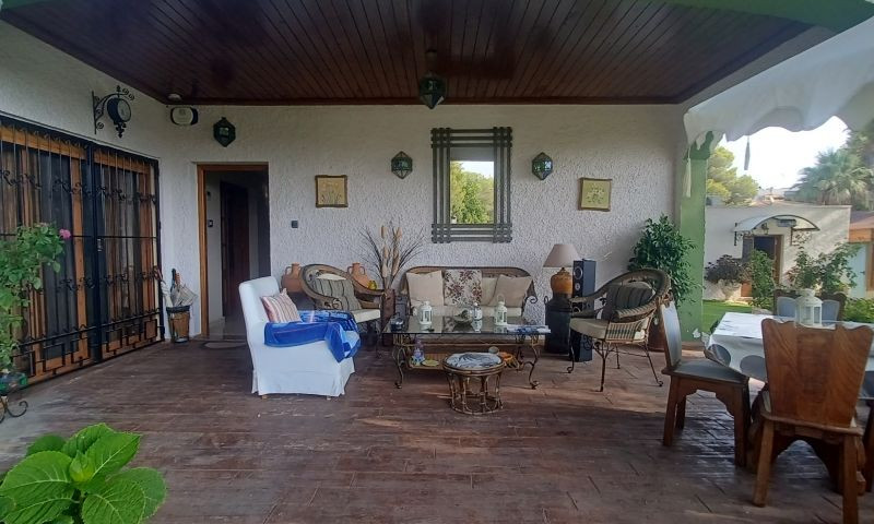 For sale - 3 Bedroom 3 Bathroom House - Detached Villa in Orihuela - Orihuela Costa  - Alicante