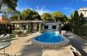 76-R4979809/76518, 6 Bedroom 4 Bathroom House - Detached Villa in Orihuela
