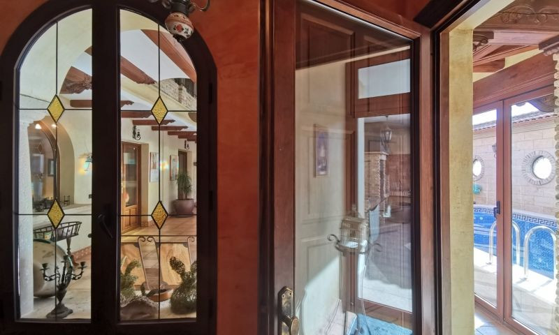 For sale - 4 Bedroom 4 Bathroom House - Detached Villa in Orihuela - Orihuela Centro  - Alicante