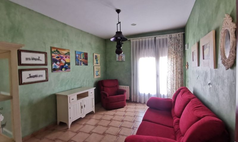 For sale - 4 Bedroom 4 Bathroom House - Detached Villa in Orihuela - Orihuela Centro  - Alicante