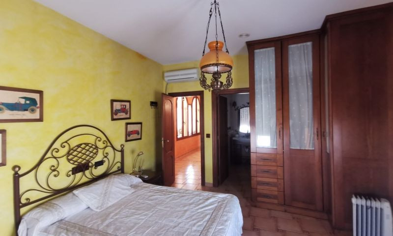 For sale - 4 Bedroom 4 Bathroom House - Detached Villa in Orihuela - Orihuela Centro  - Alicante