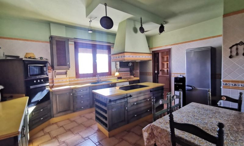 For sale - 4 Bedroom 4 Bathroom House - Detached Villa in Orihuela - Orihuela Centro  - Alicante