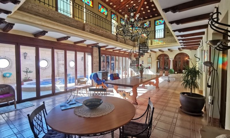 4 Bedroom 4 Bathroom House - Detached Villa in Orihuela